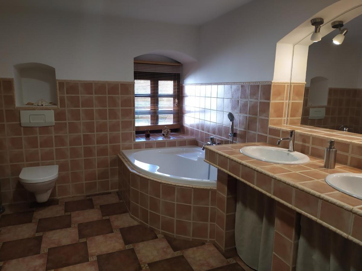 Forest Rustic Apartment Brdy Vesin Zewnętrze zdjęcie