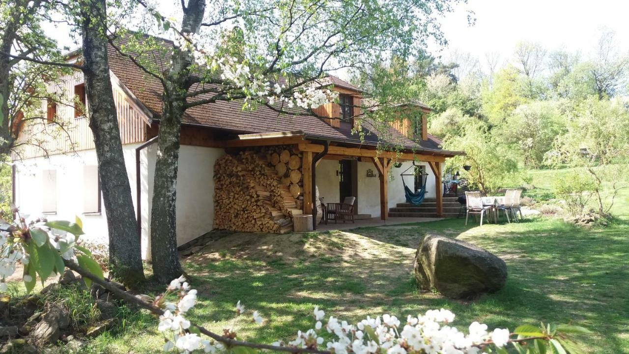 Forest Rustic Apartment Brdy Vesin Zewnętrze zdjęcie